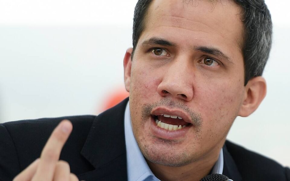 Juan Guaidó: "¿Hasta cuándo es el límite de tiempo que Maduro presente las actas?"